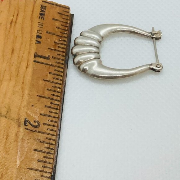 Classic Sterling Hoop Earrings 5g - Picture 6 of 13